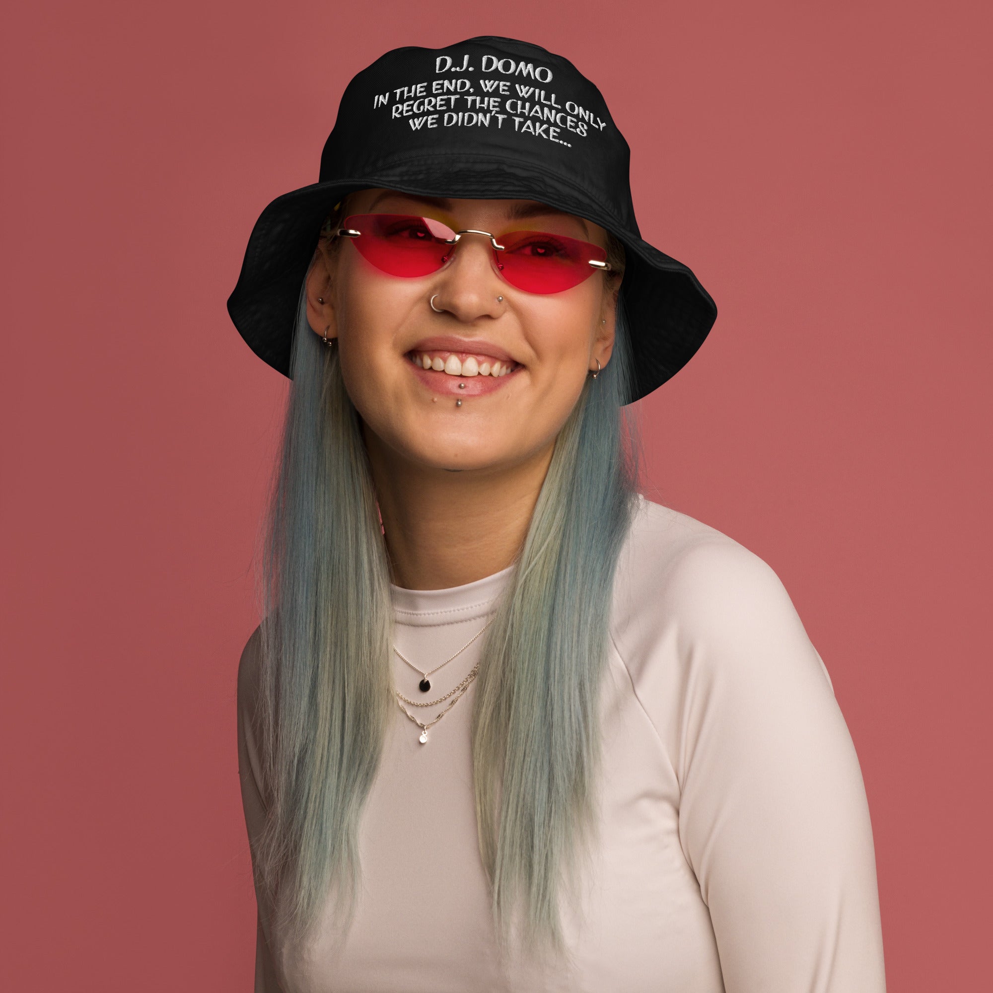 "REGRET" Bucket Hat Multi Colors/White