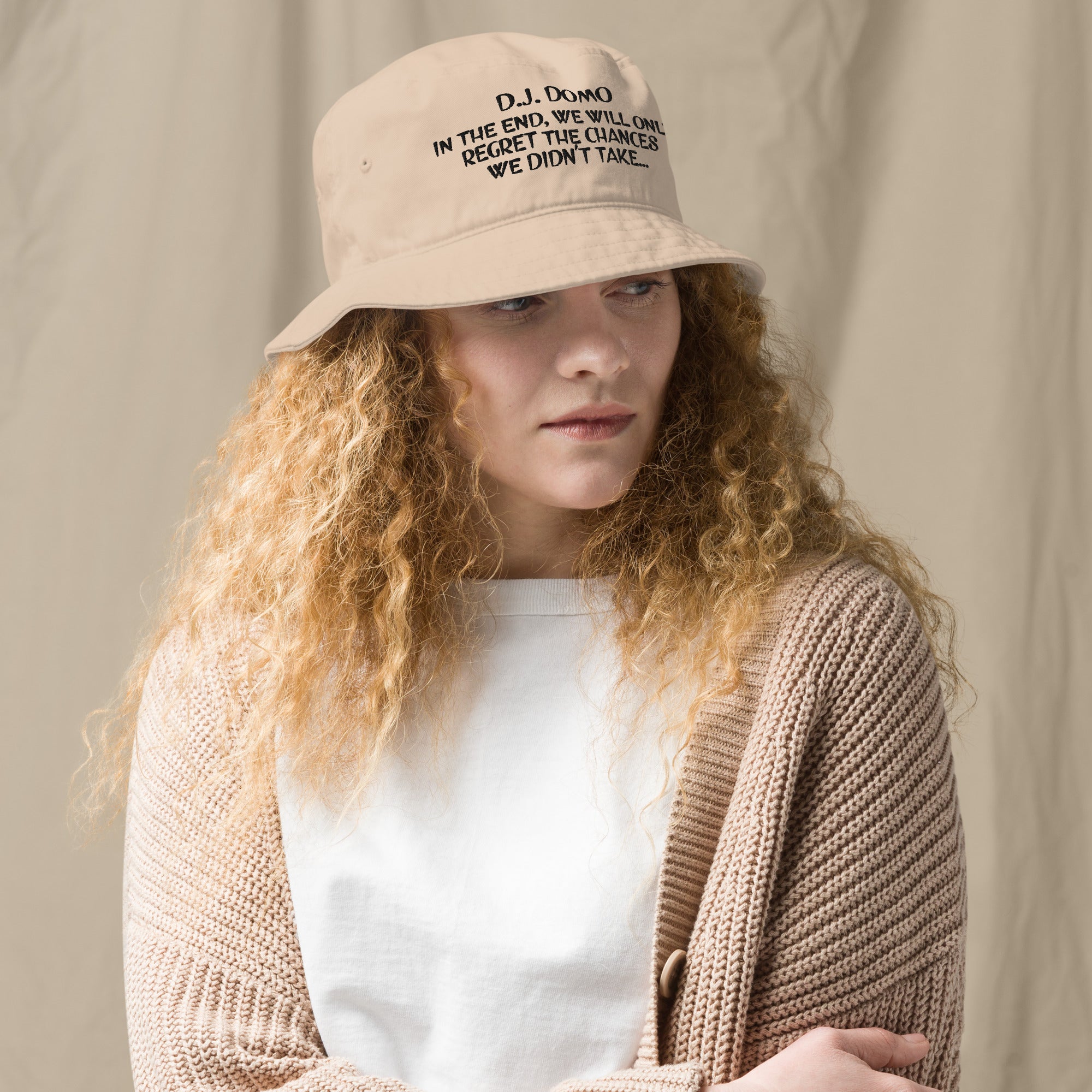"REGRET" Bucket Hat Multi Colors/Black